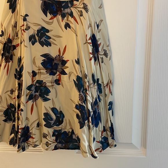 Aritzia talula floral dress - Picture 2 of 7